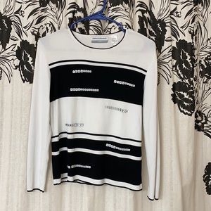 Alfred Dunner black and white women’s long sleeve shirt petite small with button